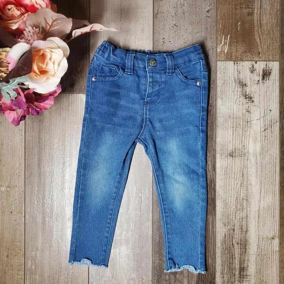Jessica Simpson Toddler Girl Size 18m Skinny Jeans Medium Wash Blue Raw Hem - Picture 15 of 15